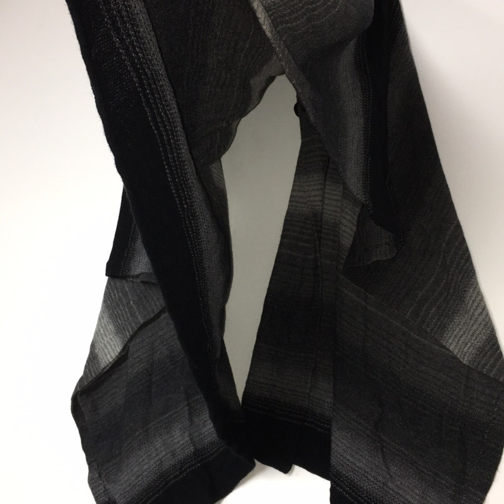Jones New York Signature Poncho w/toggles + snaps - Picture 15 of 16